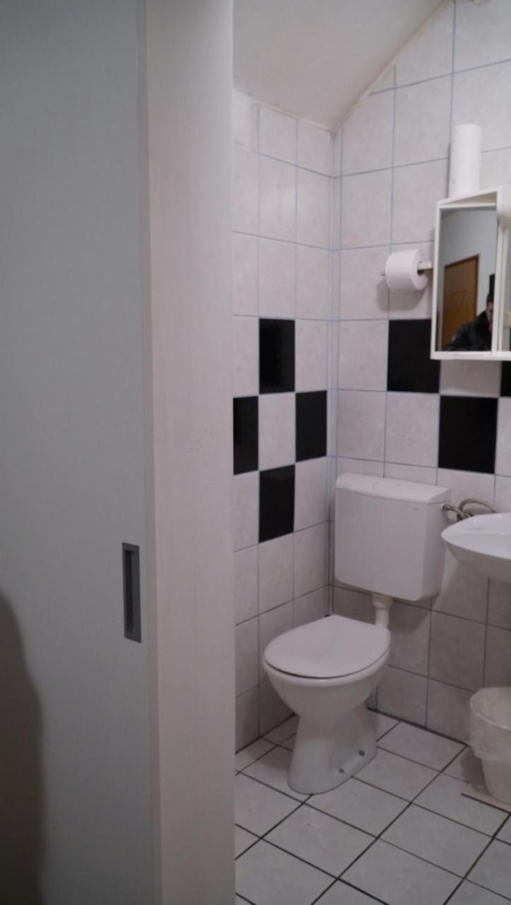Apartments Nera ซาเกร็บ ภายนอก รูปภาพ