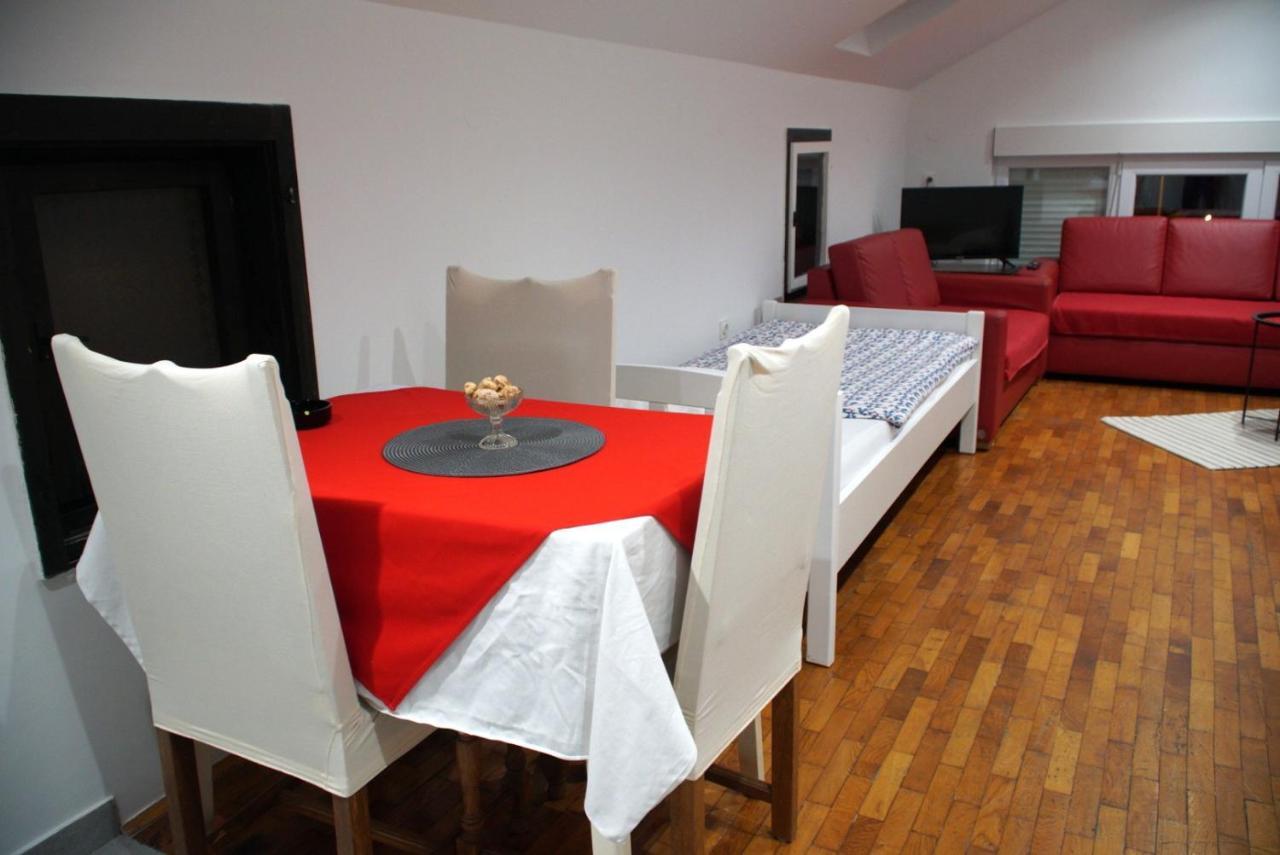 Apartments Nera ซาเกร็บ ภายนอก รูปภาพ
